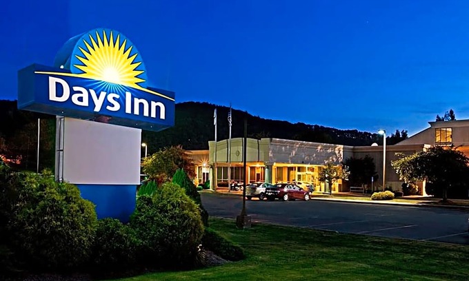 Warren Hotel | Days Inn by Wyndham Warren