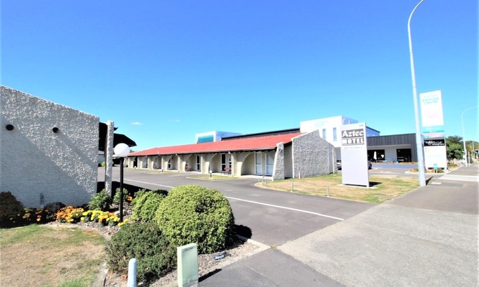Palmerston North Hotel | Aztec Motel