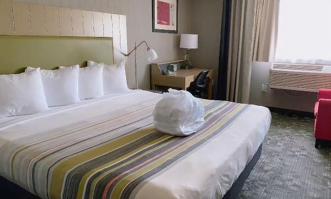 East Columbia Hotel | Country Inn & Suites by Radisson, Portland Delta Park, or