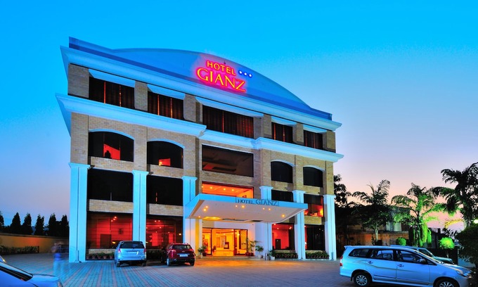 Nalagarh Hotel | Hotel Gianz