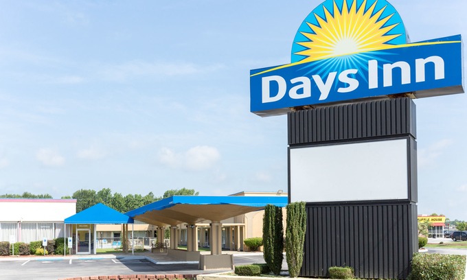 Washington Hotel | Days Inn by Wyndham Washington