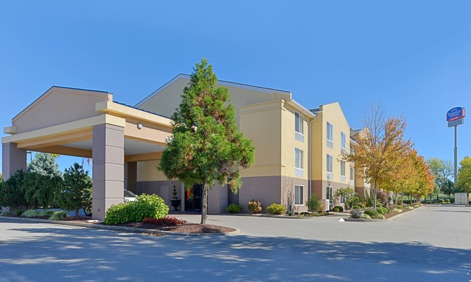 Georgetown Hotel | Fairfield Inn & Suites by Marriott Lexington Georgetown/College Inn
