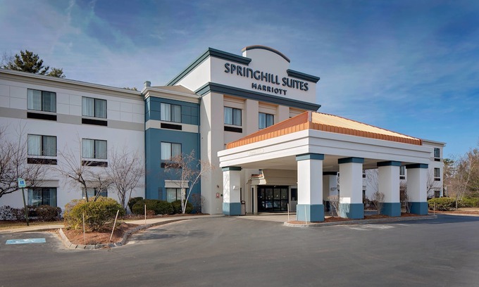 Manchester Hotel | SpringHill Suites Manchester-Boston Regional Airport