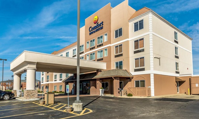 Heath Hotel | Comfort Inn & Suites