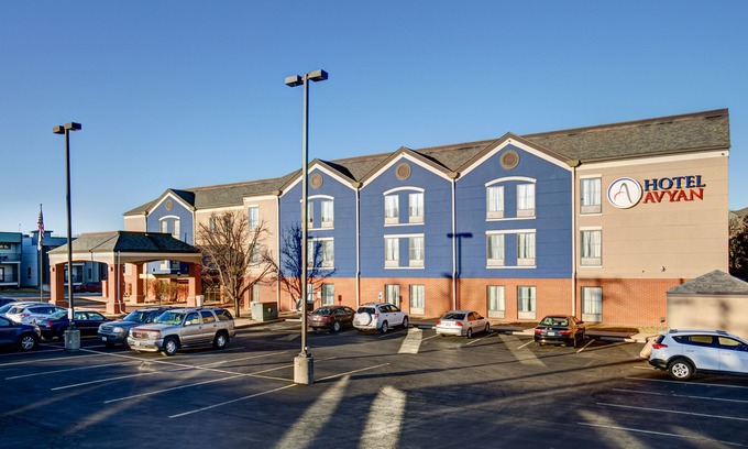 The Gate Hotel | Hotel Avyan