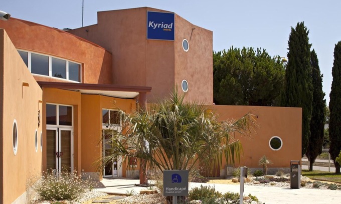 Lunel Hotel | Kyriad Montpellier Est - Lunel