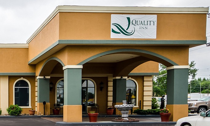 Vincennes Hotel | Quality Inn