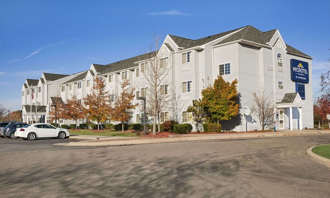 Thurston Hotel | Microtel Inn & Suites by Wyndham Ann Arbor