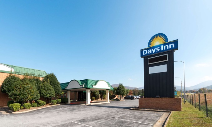 Luray Hotel | Days Inn by Wyndham Luray Shenandoah