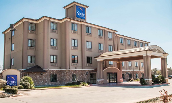 Wetmore Hotel | Sleep Inn and Suites at Six Flags