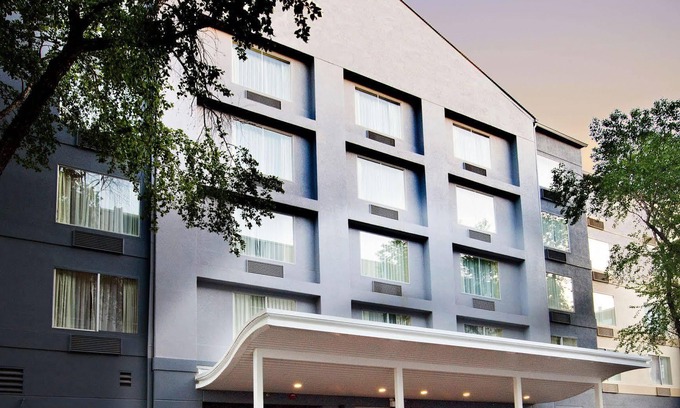Buckhead Village Hotel | Fairfield Inn & Suites by Marriott Atlanta Buckhead