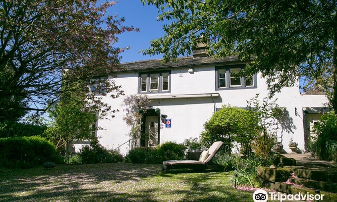 Yeadon Hotel | Willow Cottage B&B