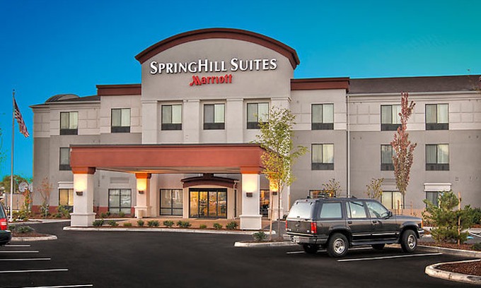 Medford Hotel | SpringHill Suites by Marriott Medford
