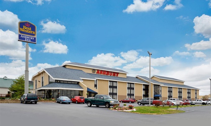 La Grange Hotel | Best Western Ashbury Inn