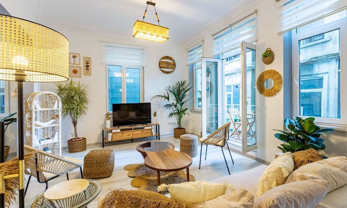 Asmali Mescit Apartment | Exceptional Flat near Metro & Galata in Beyoglu