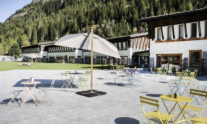 Gressoney-Saint-Jean Apartment | Residence in Gressoney-saint-jean with 1 bedrooms sleeps 5