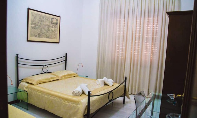 Vomero Apartment | Easy House