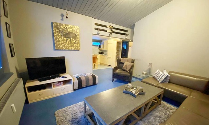 Sankt Anton am Arlberg Apartment | 2 x great Sankt Anton ski apartments. 3min walk to all main lifts/ski school