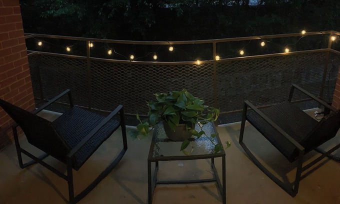 Athens Condo | PRIME LOCATION - Walk to Stadium or Downtown Athens!