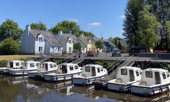 Carrick-on-Shannon Cottage | Leitrim Quay - Riverside Cottage No 8