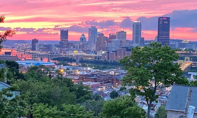 South Side Slopes Apartment | ✨Million Dollar View ✨Spacious Studio✨‼️🌆