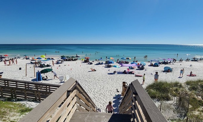Santa Rosa Beach House | New Listing /Private /Comfy /EZ Walk to Beach