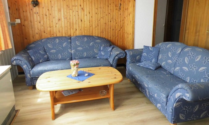 Busum Apartment | BUE - House Reni - 101 3-room balcony (BC.a5)