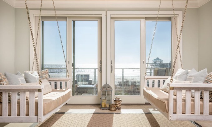 Folly Beach Condo | BEACHFRONT, Rooftop Deck, 360-Degree Views
