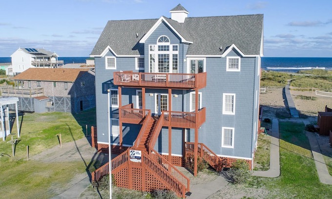 Rodanthe House | On Special - Ocean Front House with Pool, Hot Tub, Game Room, Dog Friendly