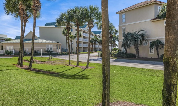 Miramar Beach Condo | NEWLY UPDATED! Free Beach Service, Private Beach Access, Pet Friendly! ~ Maravilla 4109