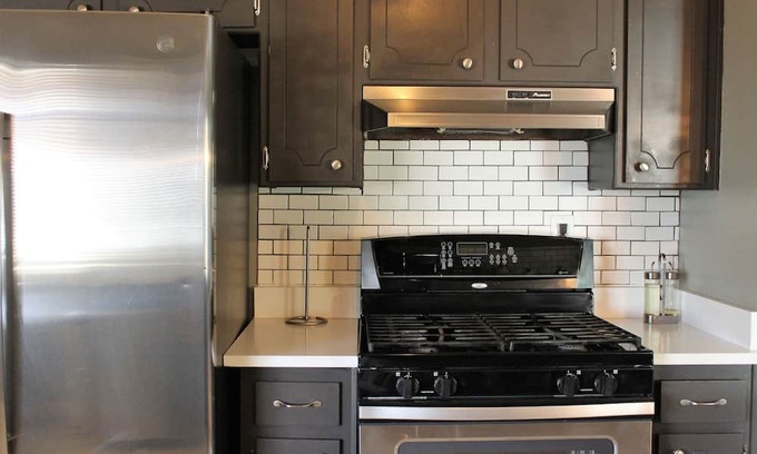Northeast El Paso Apartment | El Chuco Home W/Pool, Pool Table,15 min Downtown