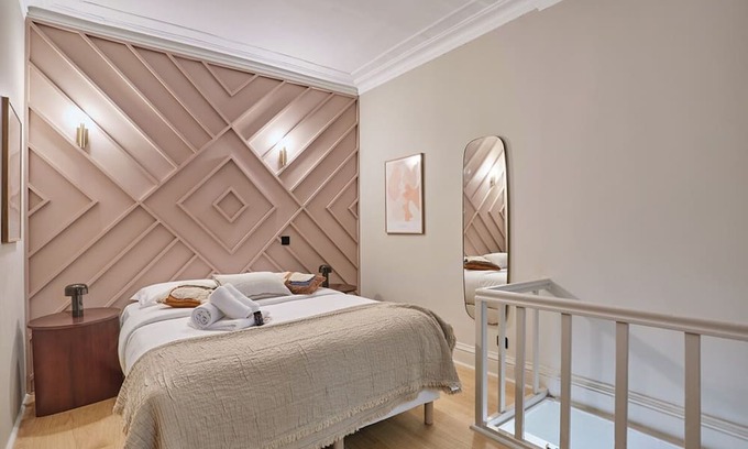 Notre Dame Apartment | Charmant Studio Duplex Beaubourg Le Marais