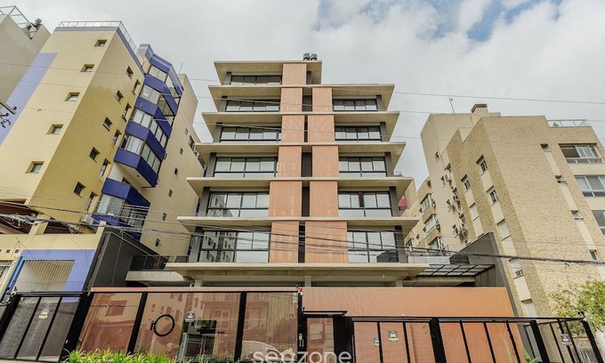 Petropolis Apartment | Apartment in Condominium With Gym in PoA - Ips0701