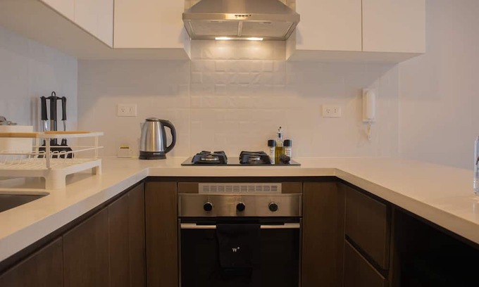 San Antonio Apartment | w Cozy 2BR w Balcony in Miraflores