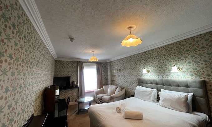 Beverley Hotel | The Lairgate Hotel