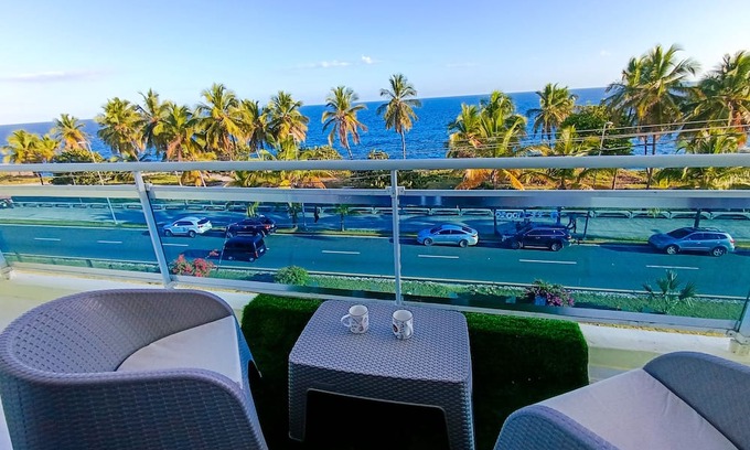 Ensanche Isabelita Apartment | Ocean View Suites Bellamar