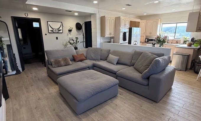 Ramona Apartment | Recently renovated 2-bedroom with WiFi and 65" smart TV in rural Ramona