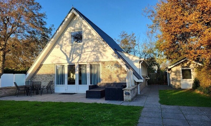 Callantsoog Boat Rental | SP 32 Comfortable holiday residence