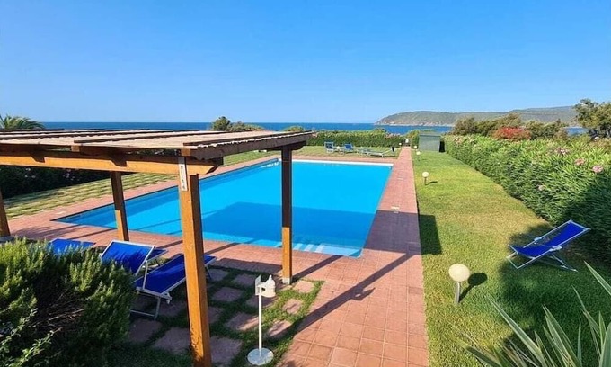 Capoliveri Boat Rental | Casa Zuccale Comfortable holiday residence