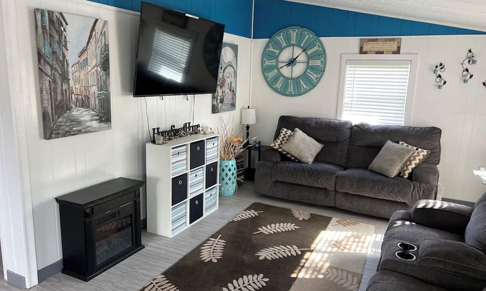Deer River House | Charming 2-bedroom 2 bathroom house with AC, WiFi in Deer Rive,Mn