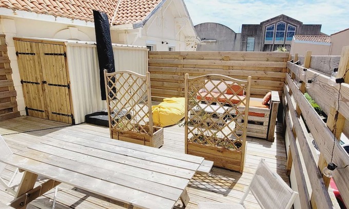Mimizan-Plage Apartment | Apartment for 6 people in the heart of the pedestrian streets of Mimizan plage