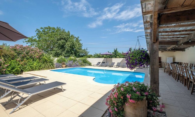 Sud Charente House | Holiday Home 'Domaine Chez Les Rois' with Private Pool, Private Terrace and Wi-Fi