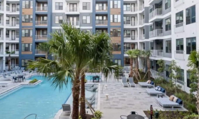 Southbank Apartment | San Marco Luxe! 1BR w/ Pool & Private Patio - Steps to Shops & Stadium