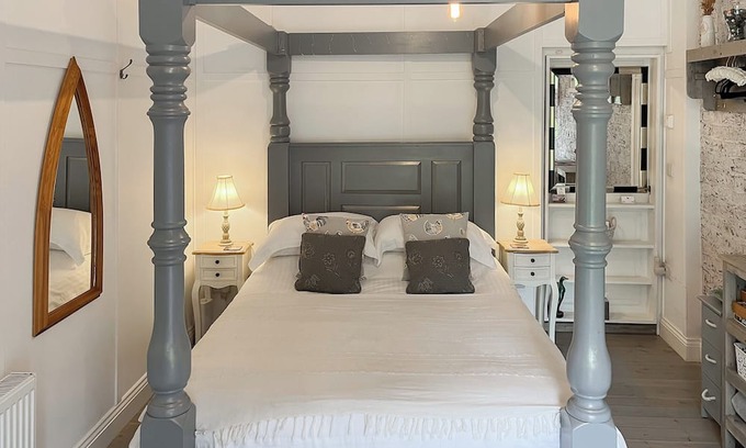 Leeming Bar Cottage | 1 bedroom accommodation in Leeming Bar, near Northallerton