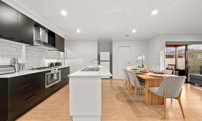 Delacombe House | Welcome to our family-friendly and cozy Ballarat Bliss Airbnb.