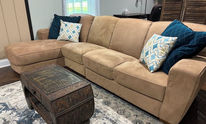 Boyds House | Cool Walkout Basement. Great for work! Close to SoccerPlex!