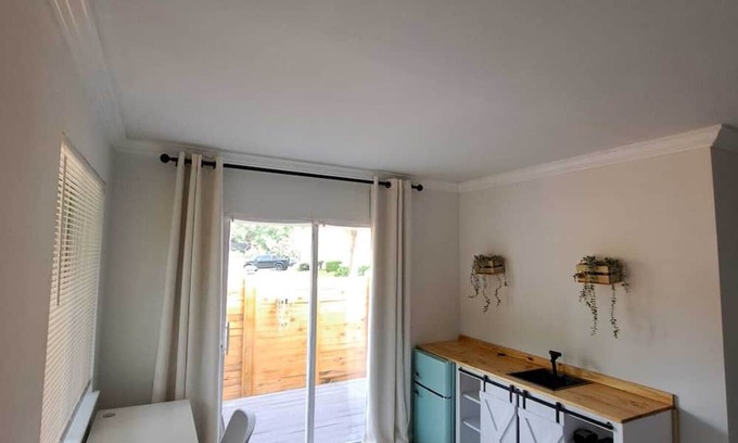 Golden Glades - The Woods Apartment | Comfortable retreat very centrally located in a quiet Neighborhood