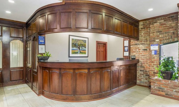 North Chesterfield House | Chic Stay with Free Breakfast Near Major Shopping and Historical Sites