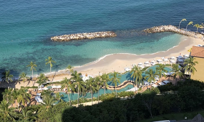 South Shore Hotel Area Resort | Garza Blanca: The Grand Penthouse Suite. New Years