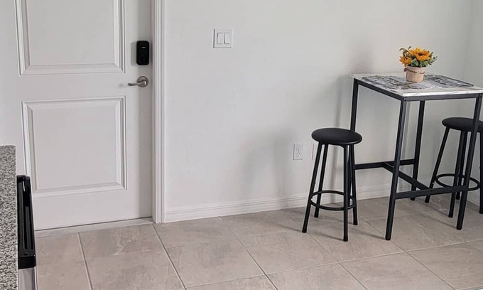 Port Saint Lucie Apartment | Comfy apartment with individual entrance. Perfect to rest.